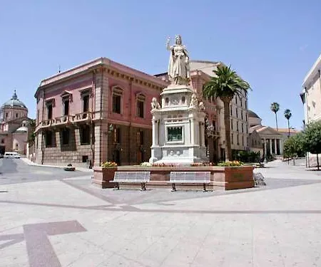 Sa Domu De Nonna Bed & Breakfast *
