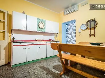Bed & Breakfast Sa Domu De Nonna Oristano